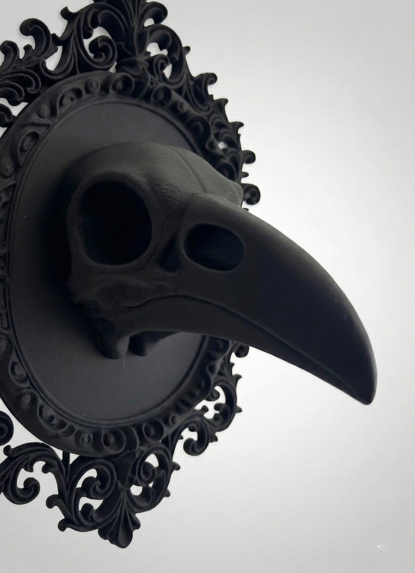 Raven Skull Wall Decor - 3D Printed Crow Skull in Baroque Frame - Gothic Taxidermy Art - Dark Academia Decor - Black PLA Wall Hanging